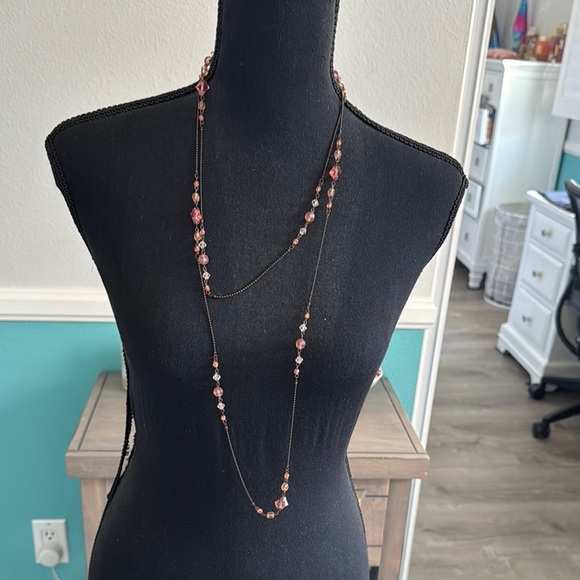 Elegant Pink Beaded Necklace - Picture 1 of 4